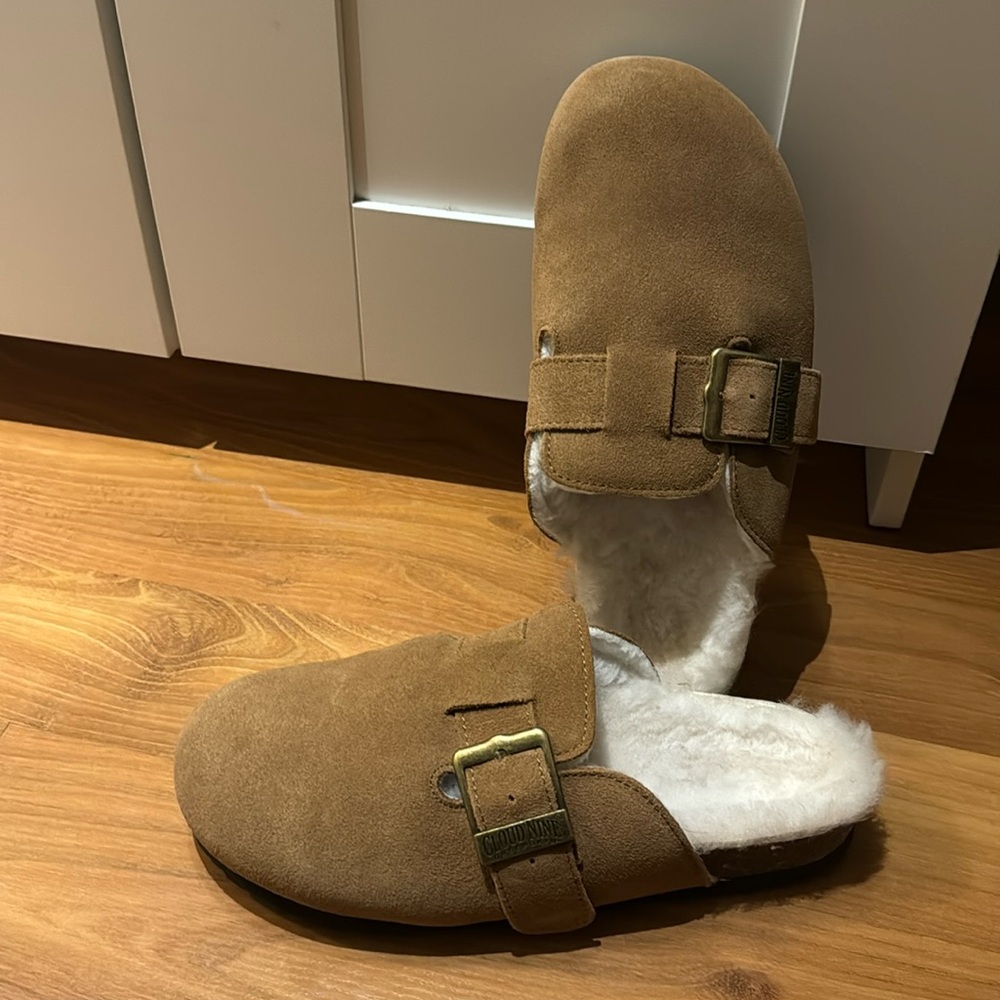 Cloud Nine Sheepskin Chestnut Clogs